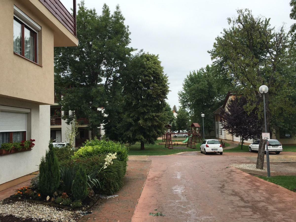 Bella Apartman Balatonalmádi מראה חיצוני תמונה